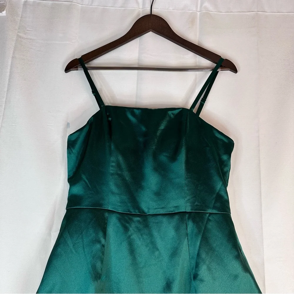 SPEECHLESS Women’s Size 13 Dress Fancy Formal Mini Length Ruffles NWT Green